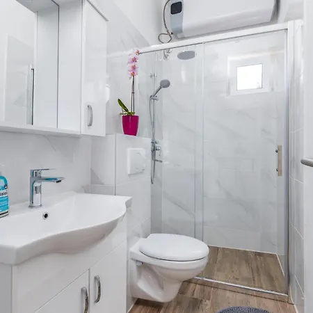Awesome In With Kitchen